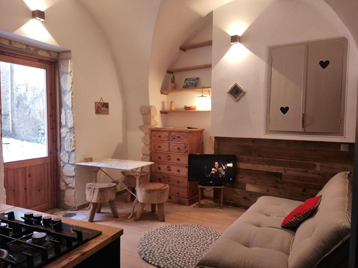 Joli Petit Appartement Montagne#Ski#Lac#Netflix# Seyne Exterior photo